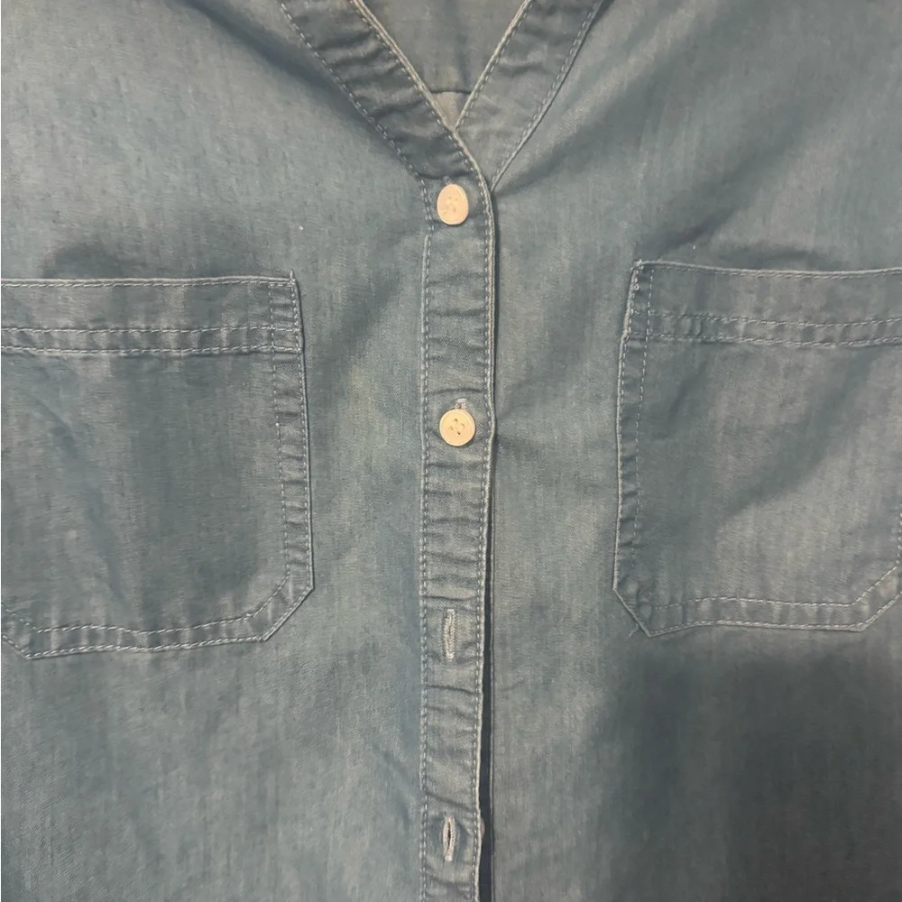 Croft & Barrow Light Blue Denim Shirt. Cute , Classic & Timeless. XL - Picture 9 of 9